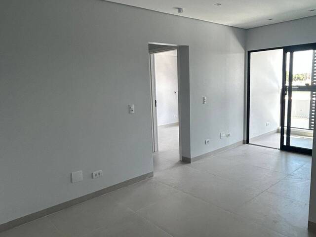 #24 - Apartamento para Venda em Tangará da Serra - MT