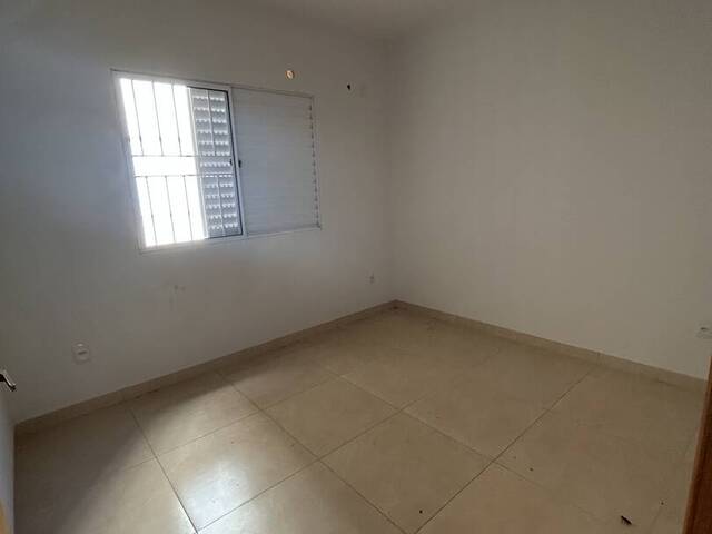 #35 - Apartamento para Venda em Tangará da Serra - MT