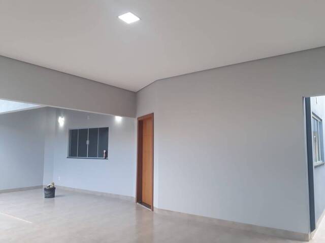 #37 - Casa para Venda em Tangará da Serra - MT - 2