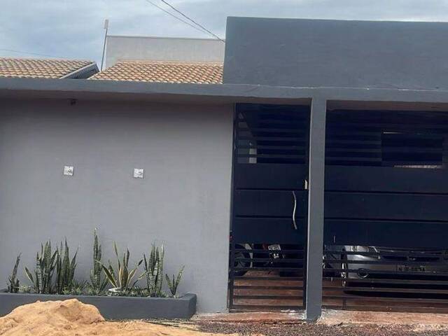 #49 - Casa para Venda em Tangará da Serra - MT - 1