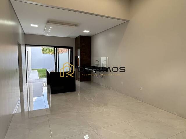 #61 - Casa para Venda em Tangará da Serra - MT - 3